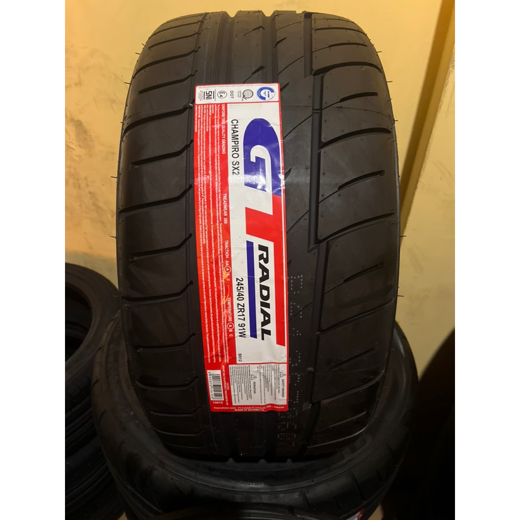 GT RADIAL CHAMPIRO SX2 245 40 R17