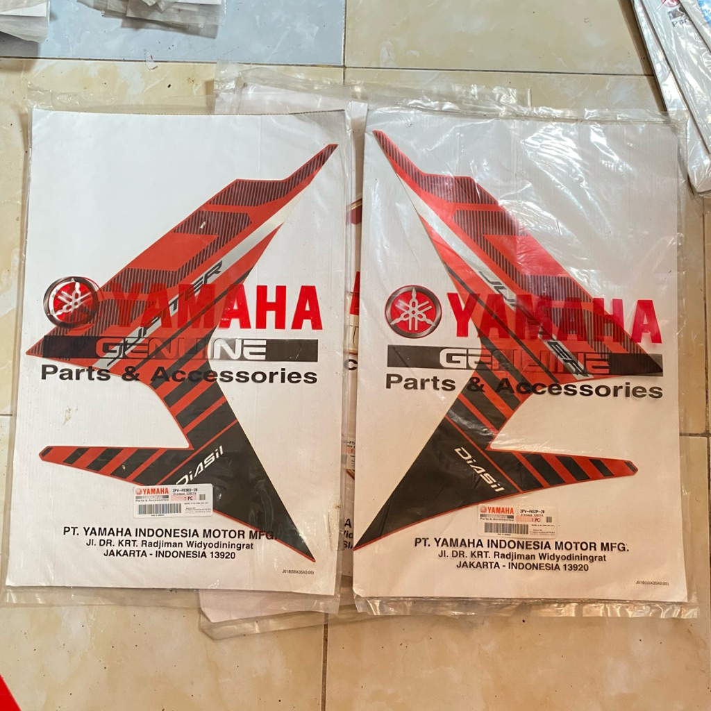 striping stiker SAYAP Yamaha jupiter MX king 150 2015 merah original YGP 2PV-F832P-20 2PV-F83B3-20