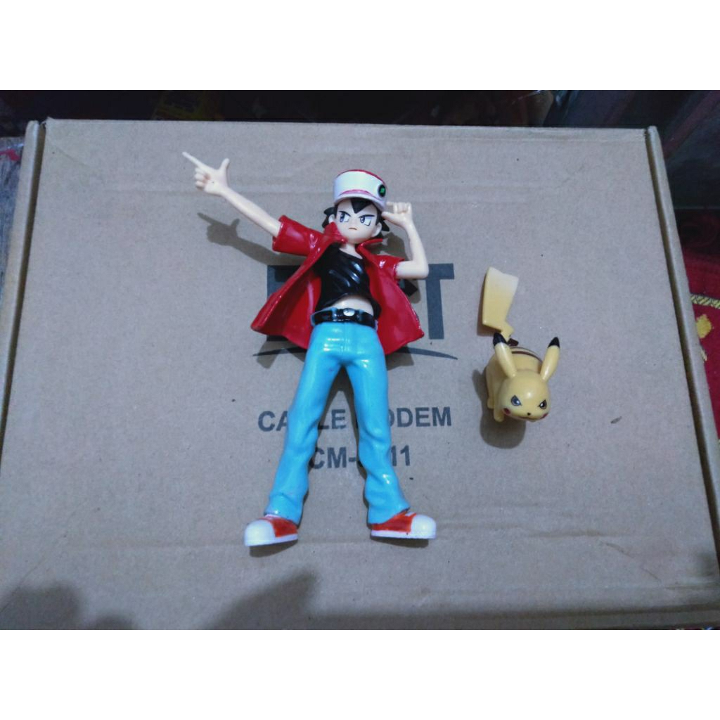 Action figure Ash dan Pikachu Ripaint