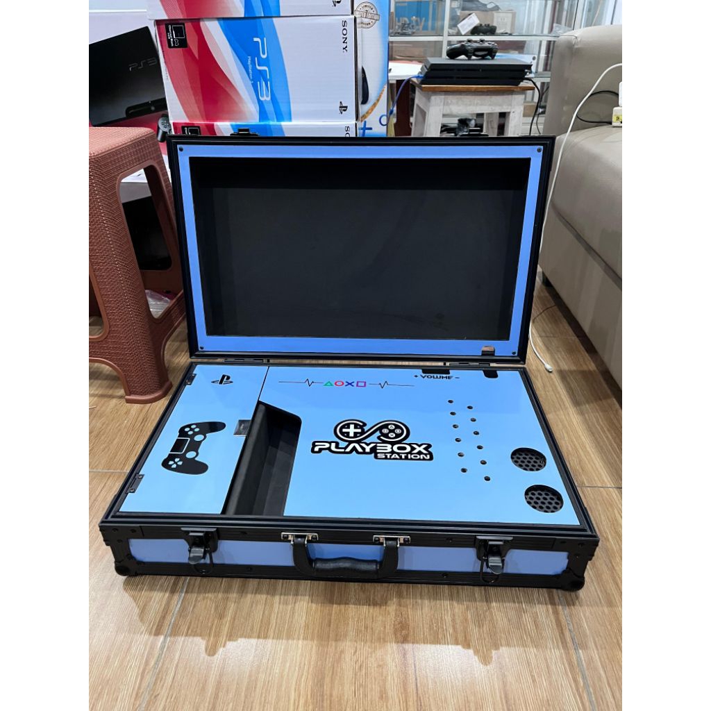 PLAYBOX / HARDCASE PS 3 & PS 4 PORTABLE