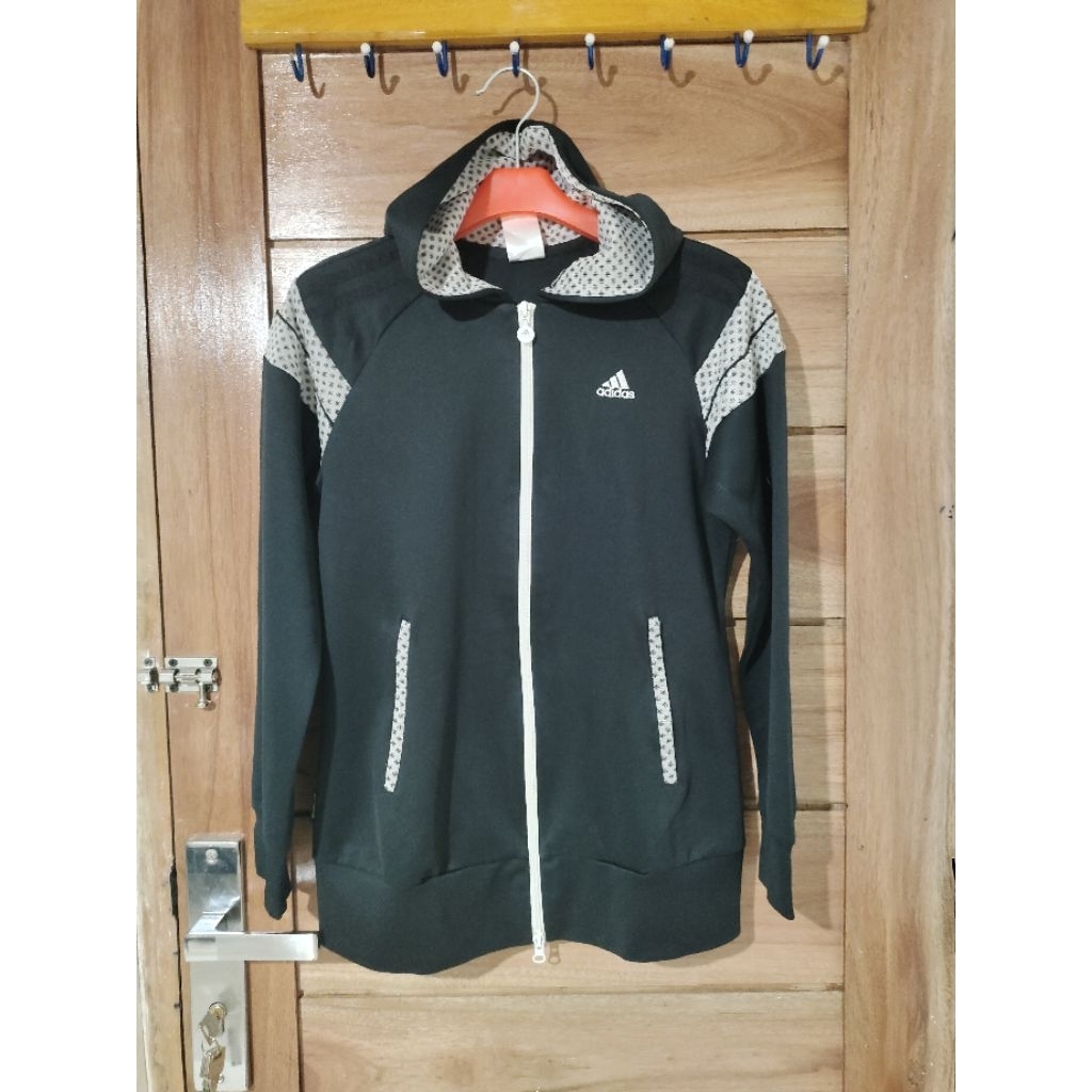 jaket adidas cewek second