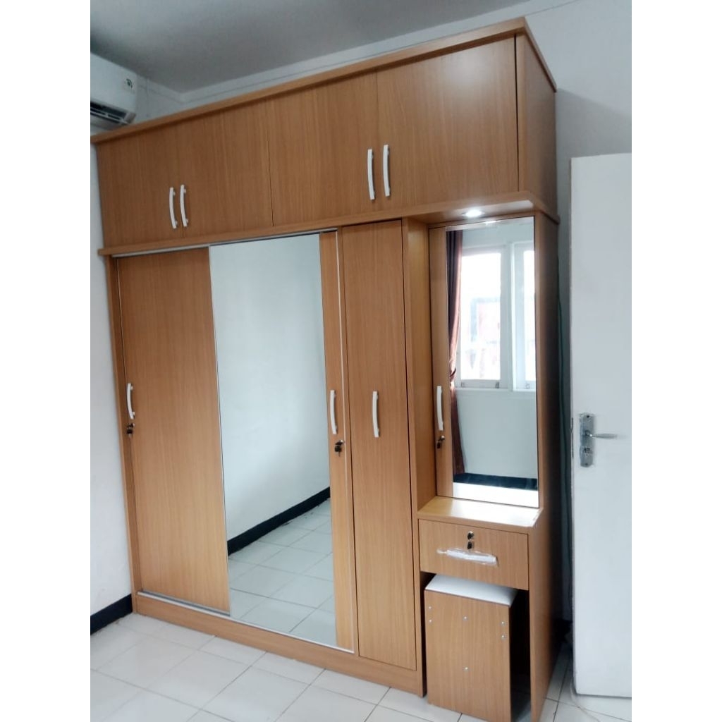 lemari pakaian sliding custom