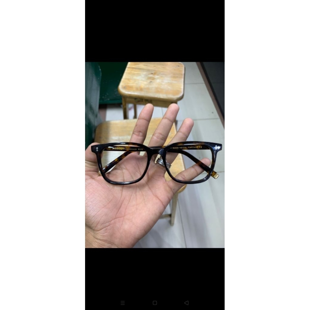 kacamata moscot second original barang masih 95% size 50-20-145 bekas seperti baru