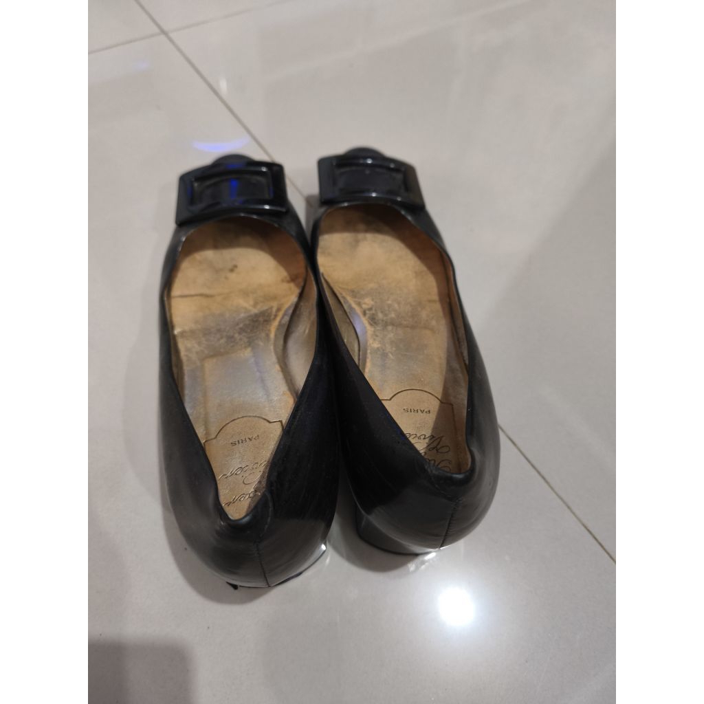 sepatu heels Roger Vivier Ukuran 39 Authentic