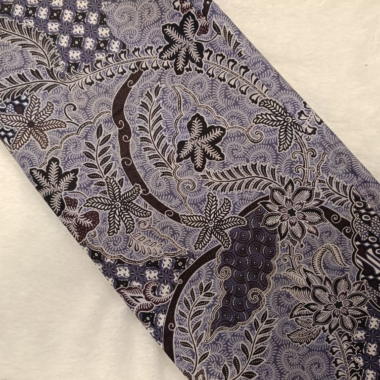 Kain Batik Katun Premium Motif Parang Kawung Bunga Klasik Warna Ungu Lilac ( Per Meter )