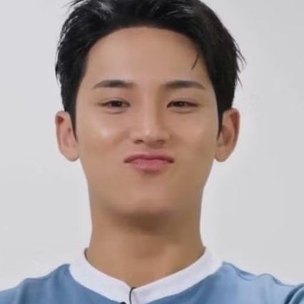 

BOOKED pc Sana Nabati