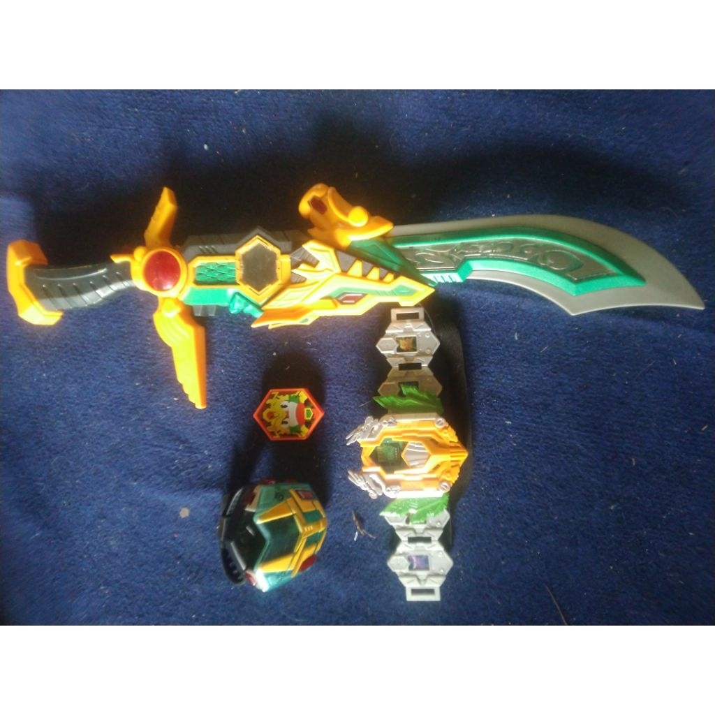DX Legend Hero Changer + DX Legend Hero Sword + Legend hero Belt + legend hero piece jangbi