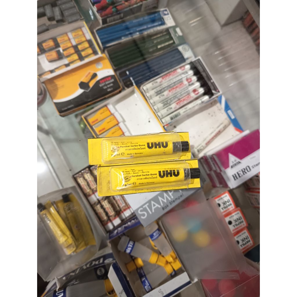 

LEM UHU CEPAT KUAT JERNIH