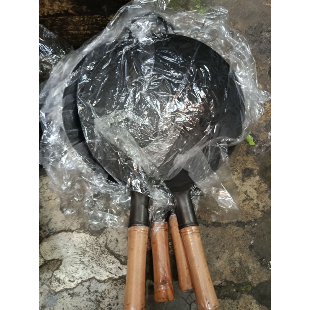 KUALI RRT PLAT BESI BAJA UKURAN 40CM