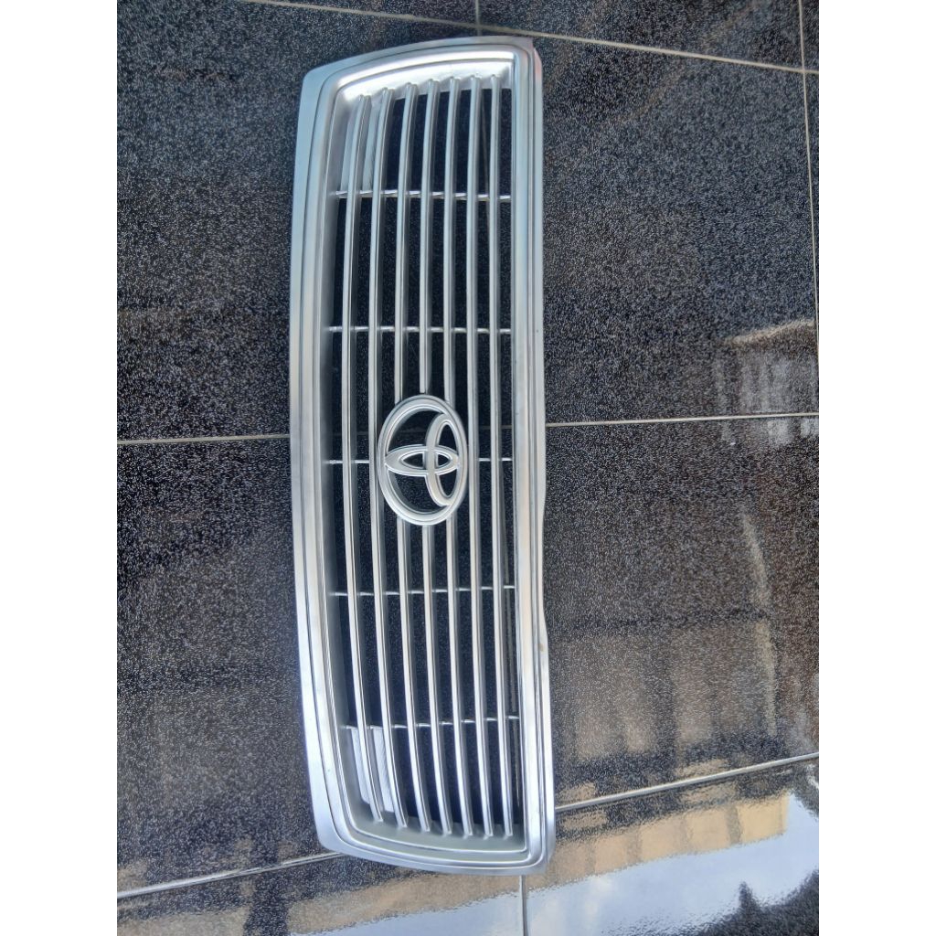 gril depan toyota kijang krista 2000 2002