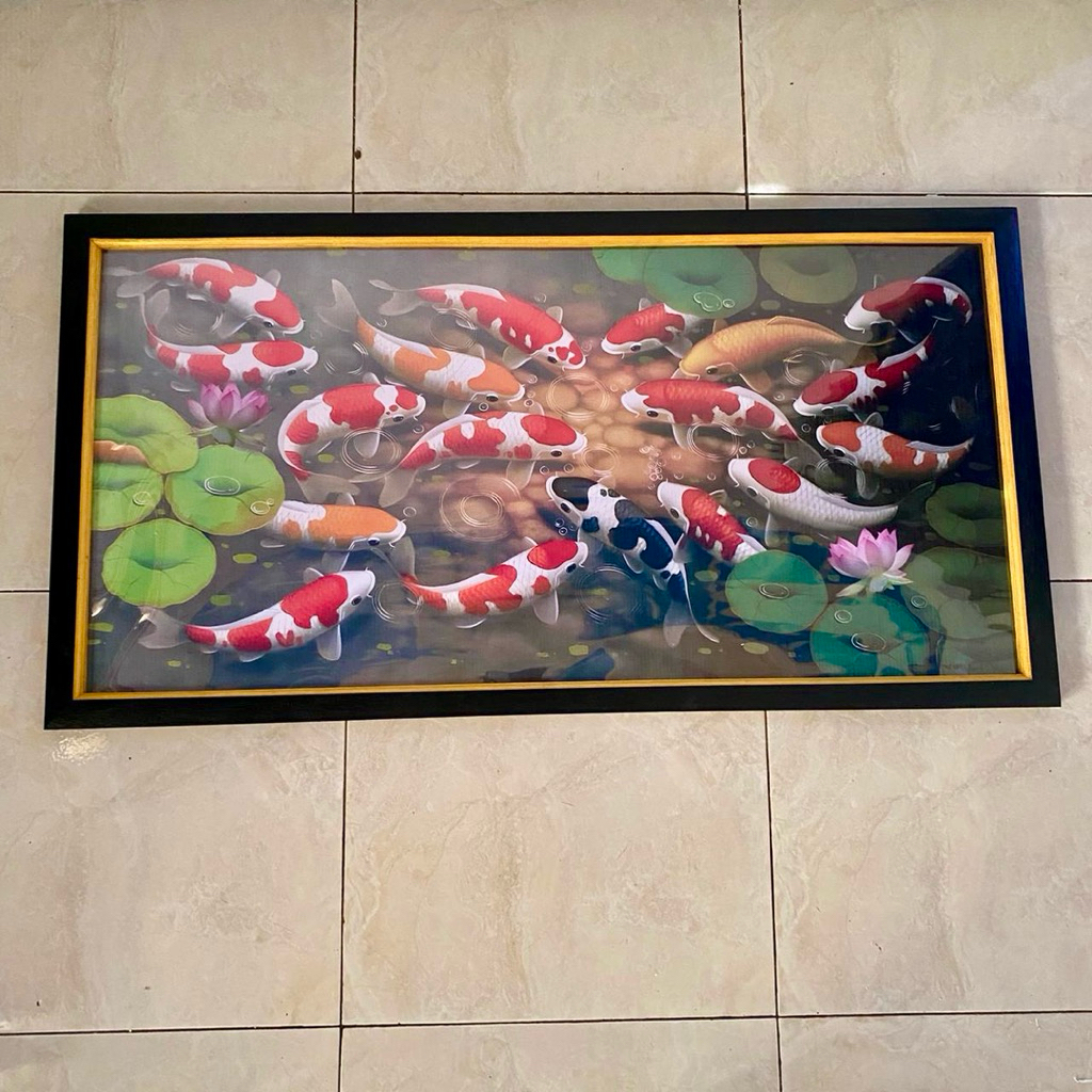 hiasan dinding lukisan cetak gambar 18 ikan koi dan bunga teratai Plus bingkai ukuran 100 x 50 cm