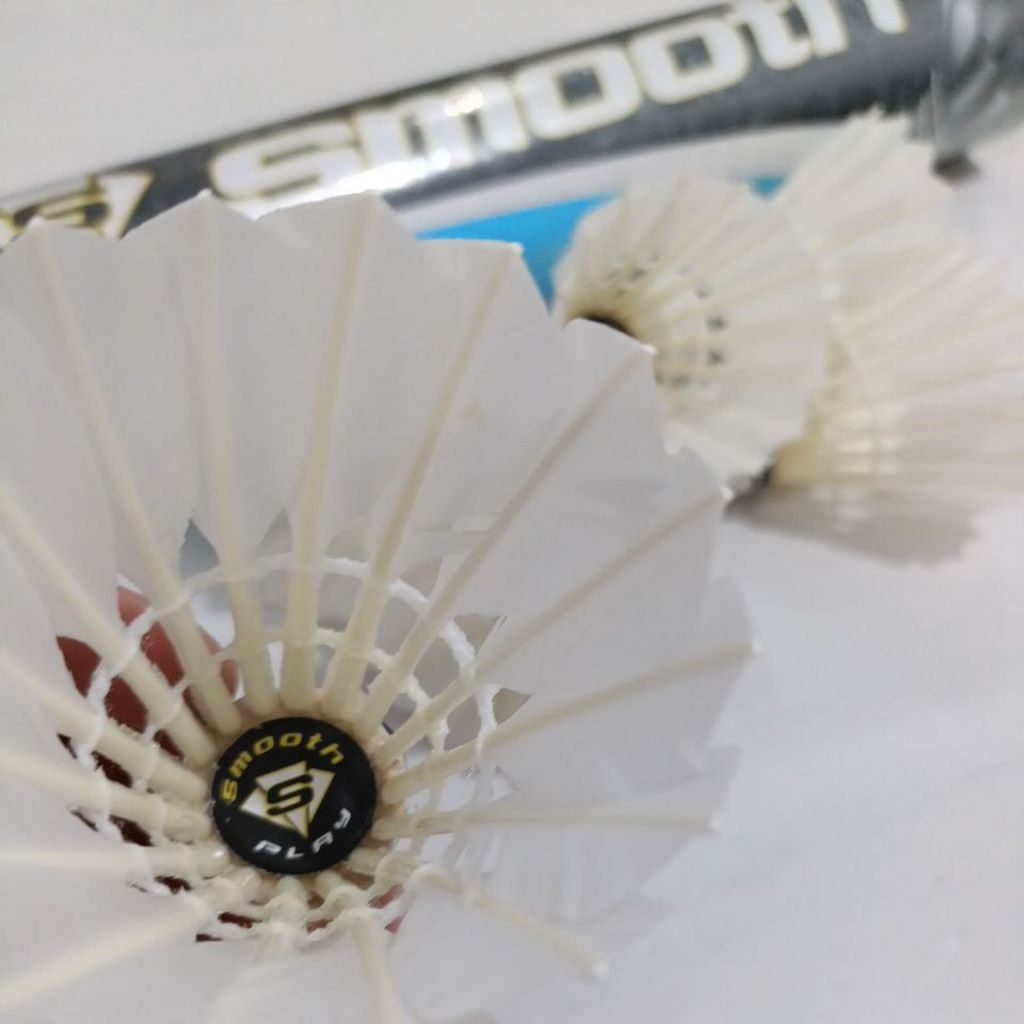 SHUTTLECOCK SMOOTH PLAY BIRU KOK BADMINTON SMOOTH PLAY PRODUK LOKAL INDONESIA
