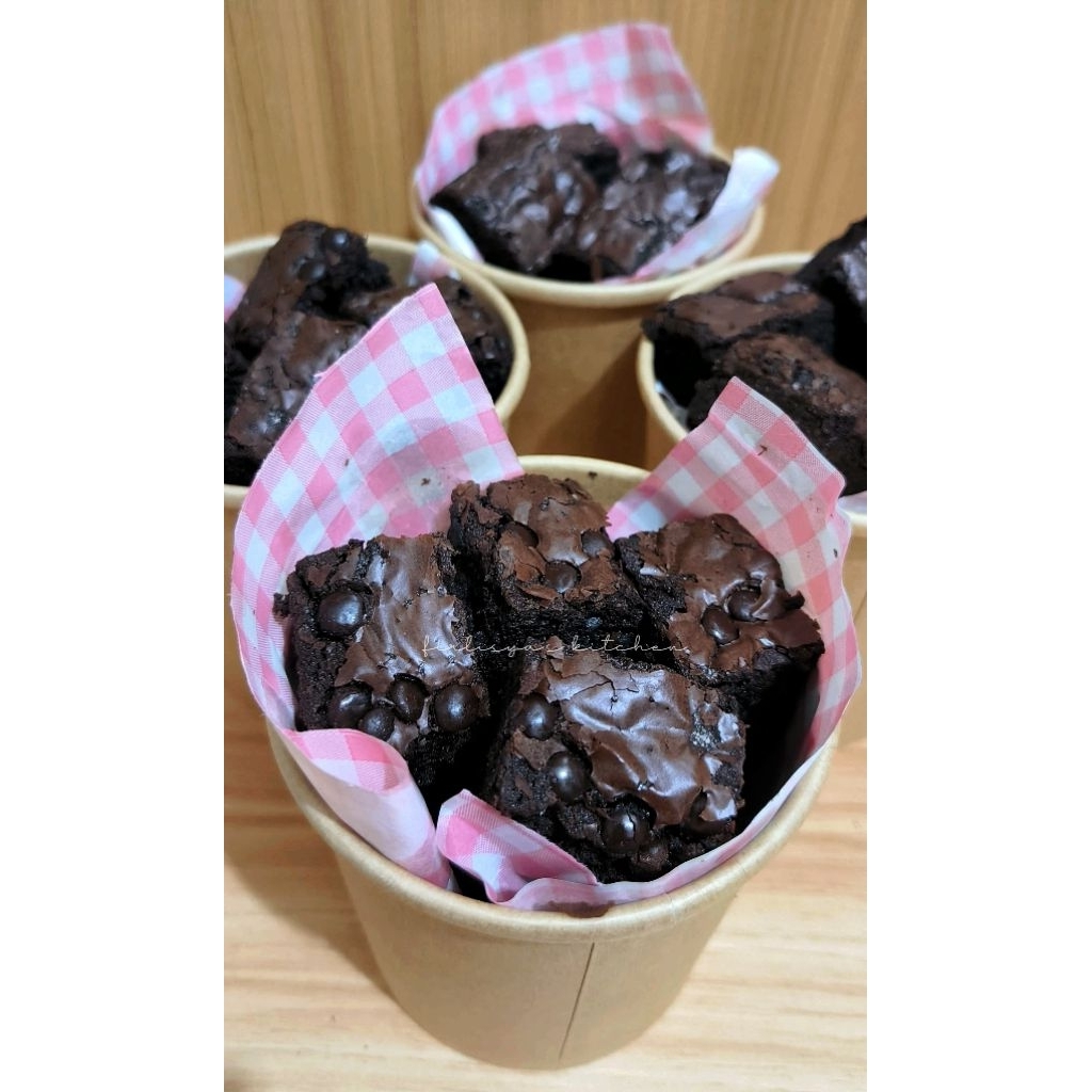 

Fudgy Brownies Cup 16 bites