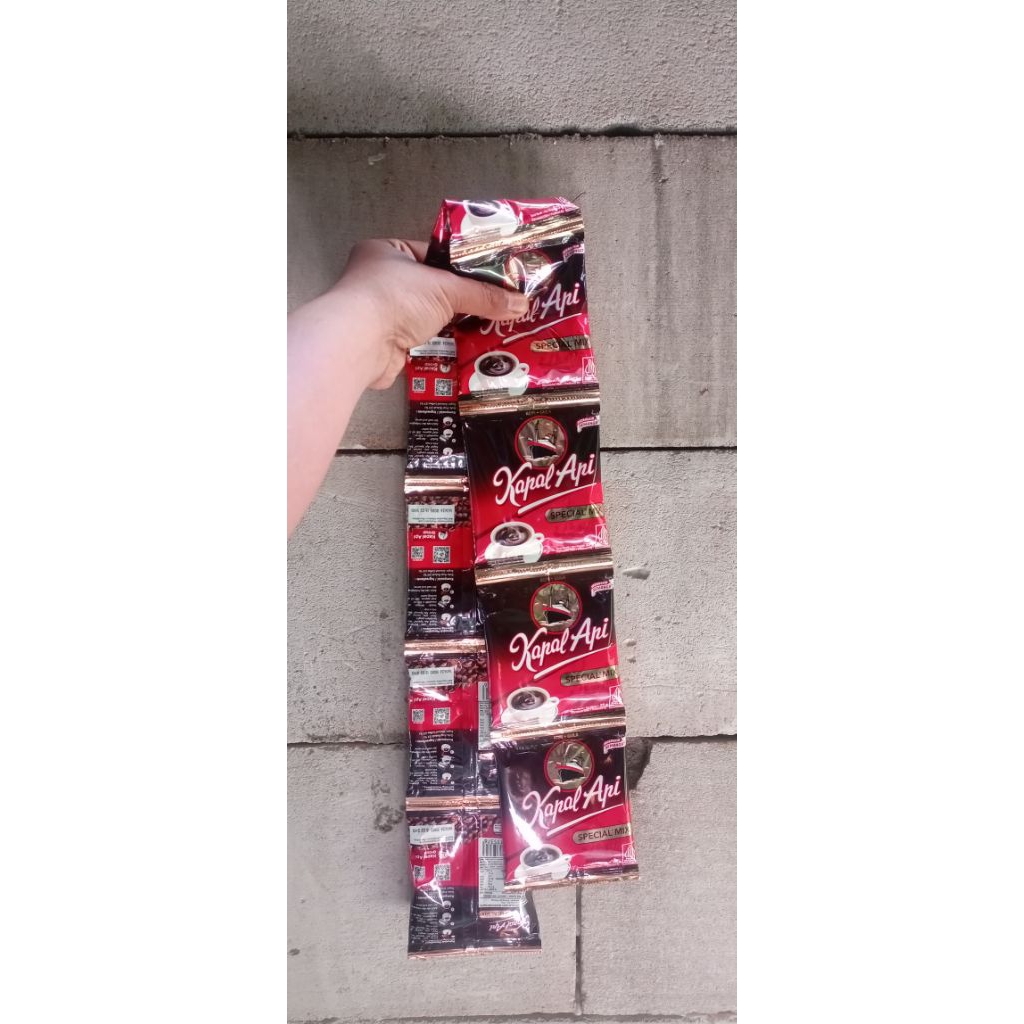 

Kopi Kapal Api Special Mix 12 Sachet