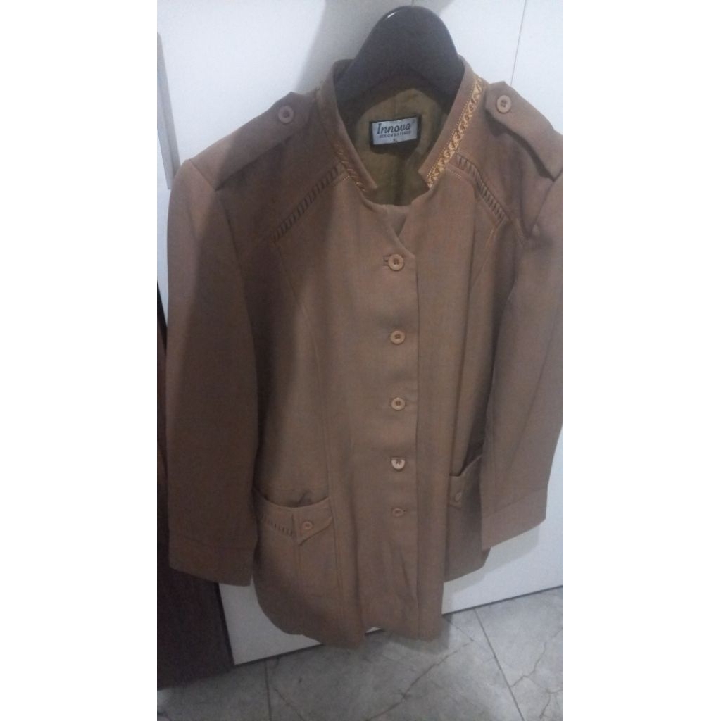 Baju khaki Asn Wanita size XL