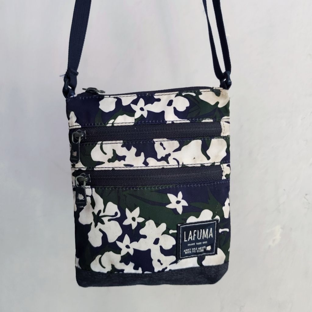 lafuma Sling Bag /tas selempang slim Lafuma