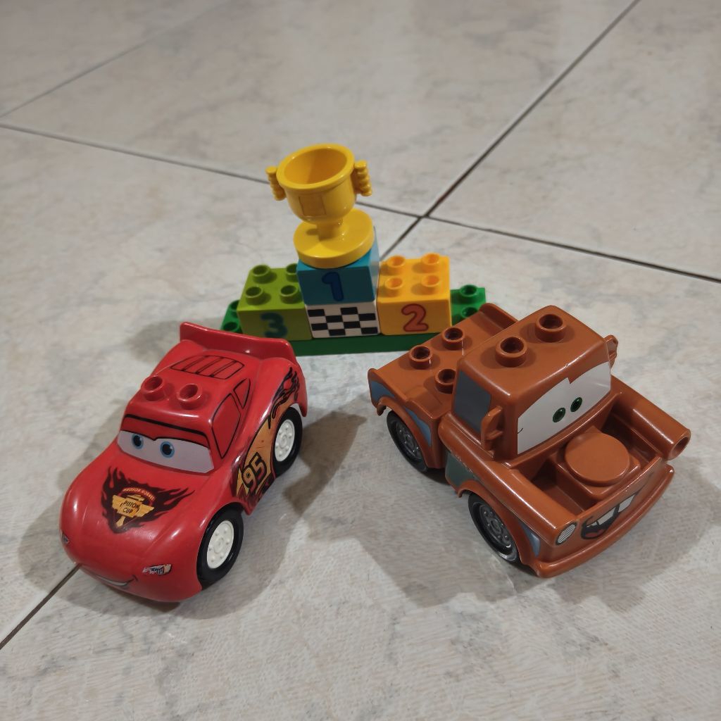 preloved mainan LEGO DUPLO mcquuen lighting mcqueen karakter