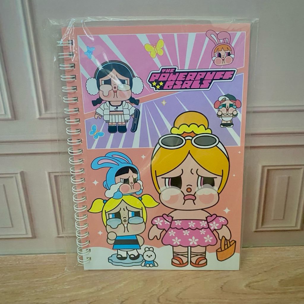 

[COD] Notebook Spiral A5 motif Crybaby