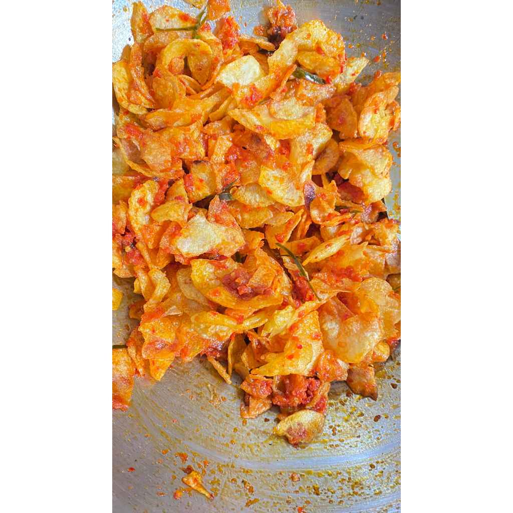 

Keripik kentang sambal by Mama kitchen