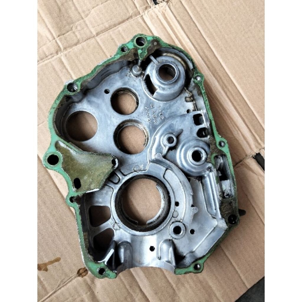 Blok krengkes bagian oli motor Supra x lama asli Honda original copotan