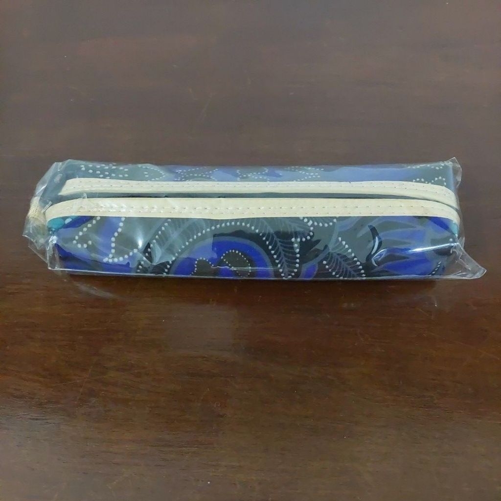 

tempat pensil bahan kain batik