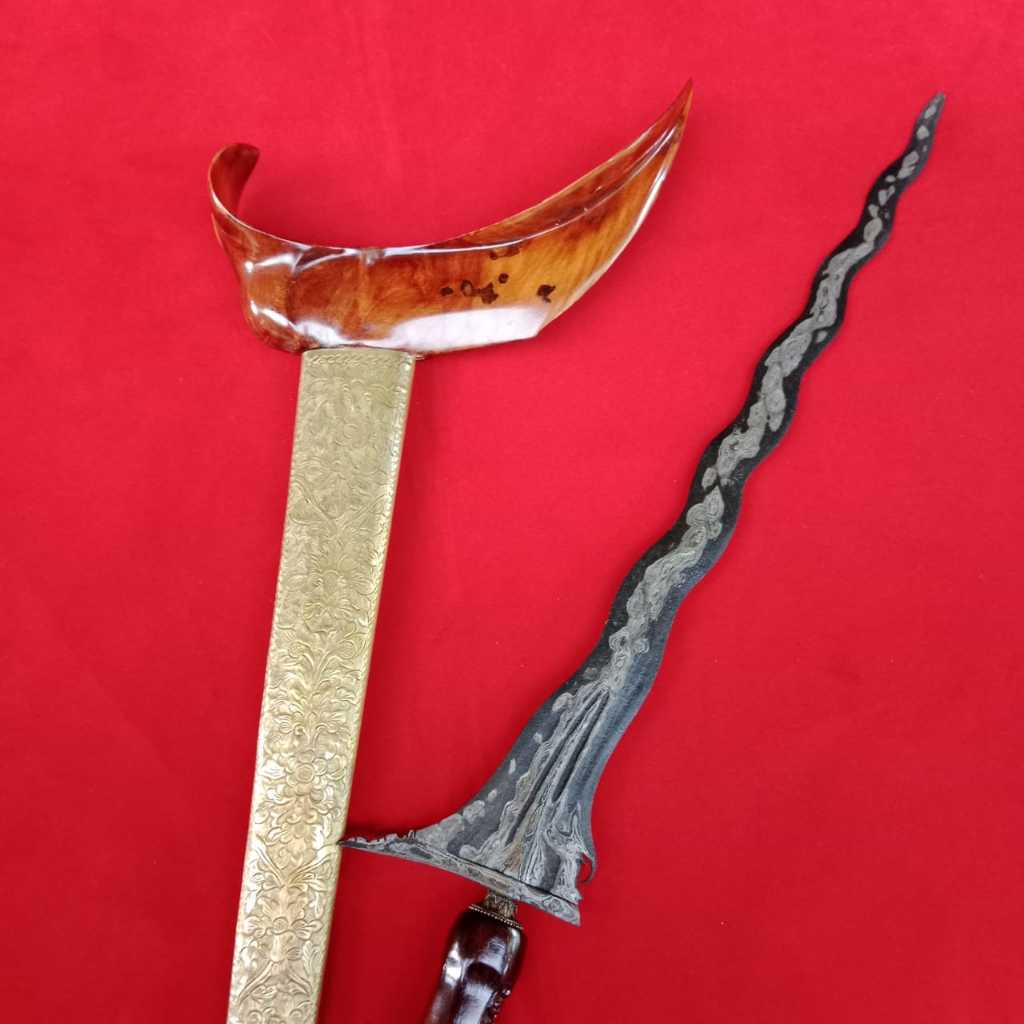 Koleksi Dhapur Sengkelat Pamor Wos Wutah Tangguh Mataram Sepuh