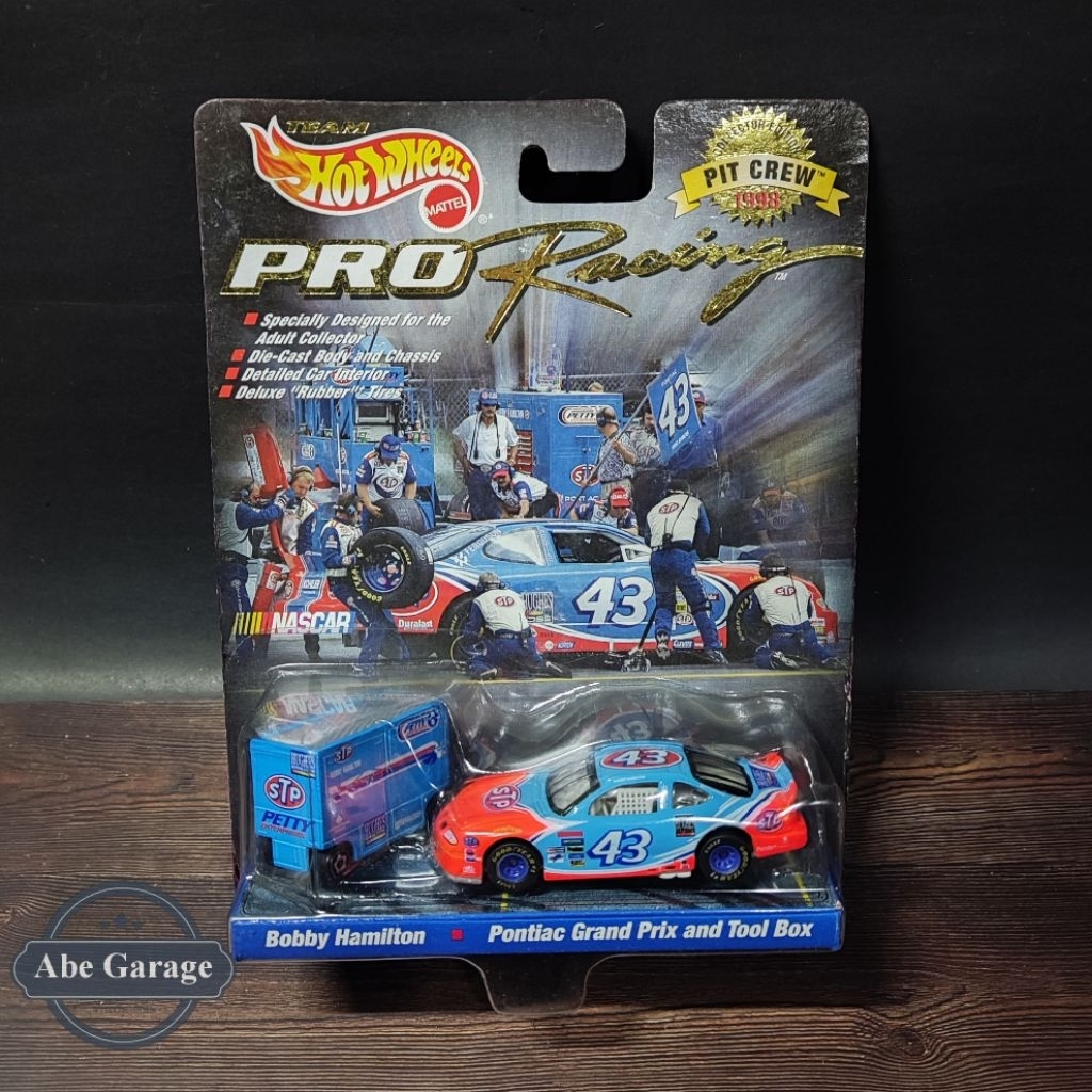 Hot Wheels Pro Racing Bobby Hamilton 43 STP Pontiac GrandPrix and Tool Box