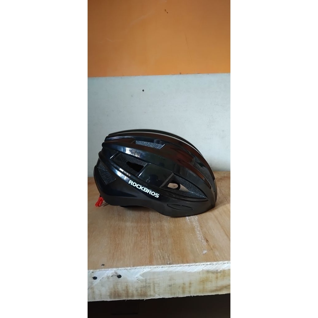 Helm Sepeda Rockbros