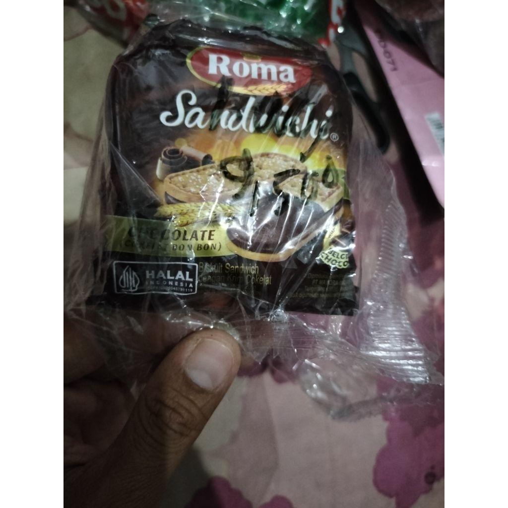 

Roma sandwich cokelat