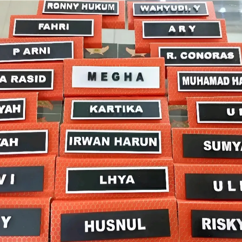 

Huruf Timbul Name Tag