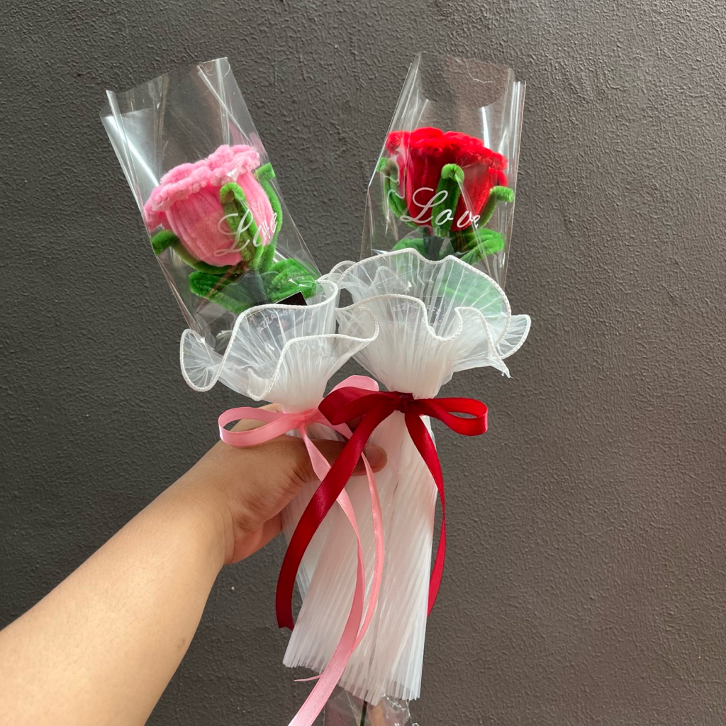 Azza Craft - Buket bunga mawar -  Single Buket - mawar satu tangkai - bouquet rose - mawar merah pin