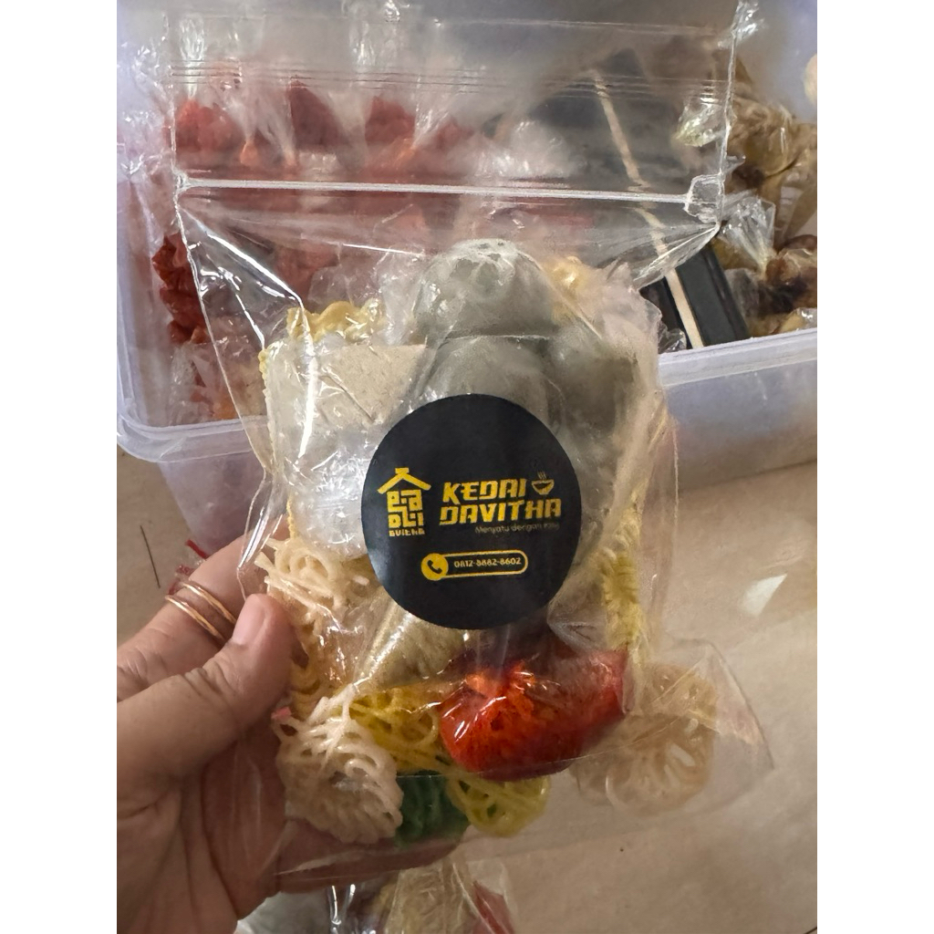 

SEBLAK NGEUNAH & CILOK KUAH FROZEN KEDAI DAVITHA