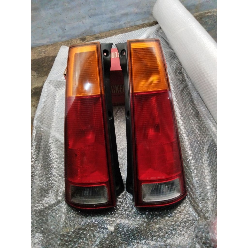stoplamp lampu belakang Honda crv gen1