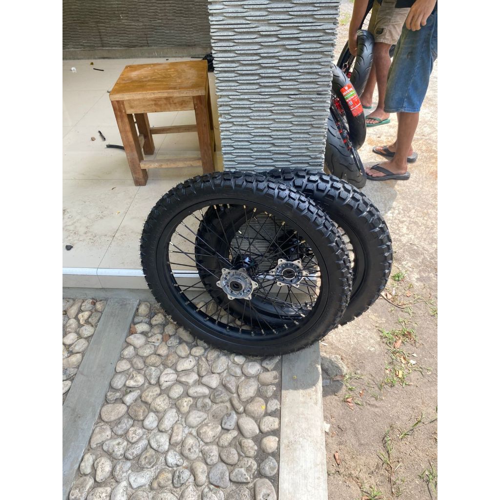 Roda Offroad KLX S 16/19 Murah Ban IRC Wheelset Motor KLX G Ring 16 19 Model Trail Warna Hitam