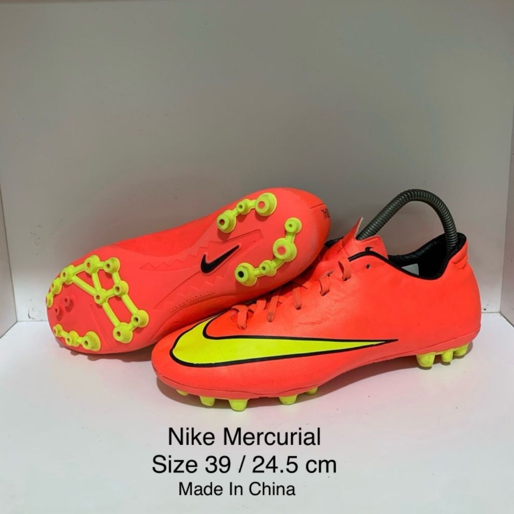 sepatu sepakbola original preloved second bekas berkualitas