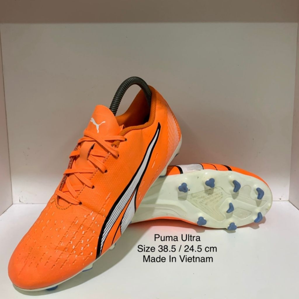 sepatu bola original preloved