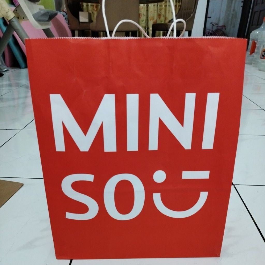 

Paperbag Miniso Ori