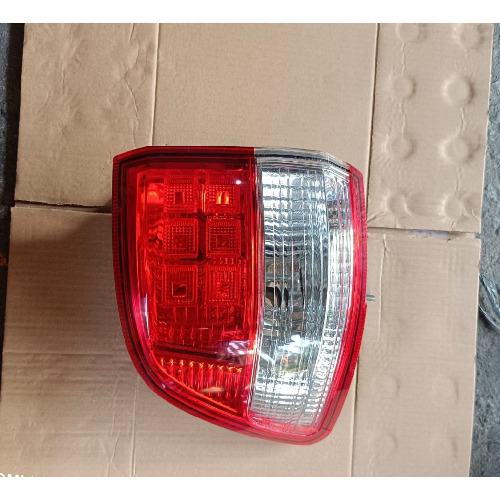 stoplamp fortuner 2010