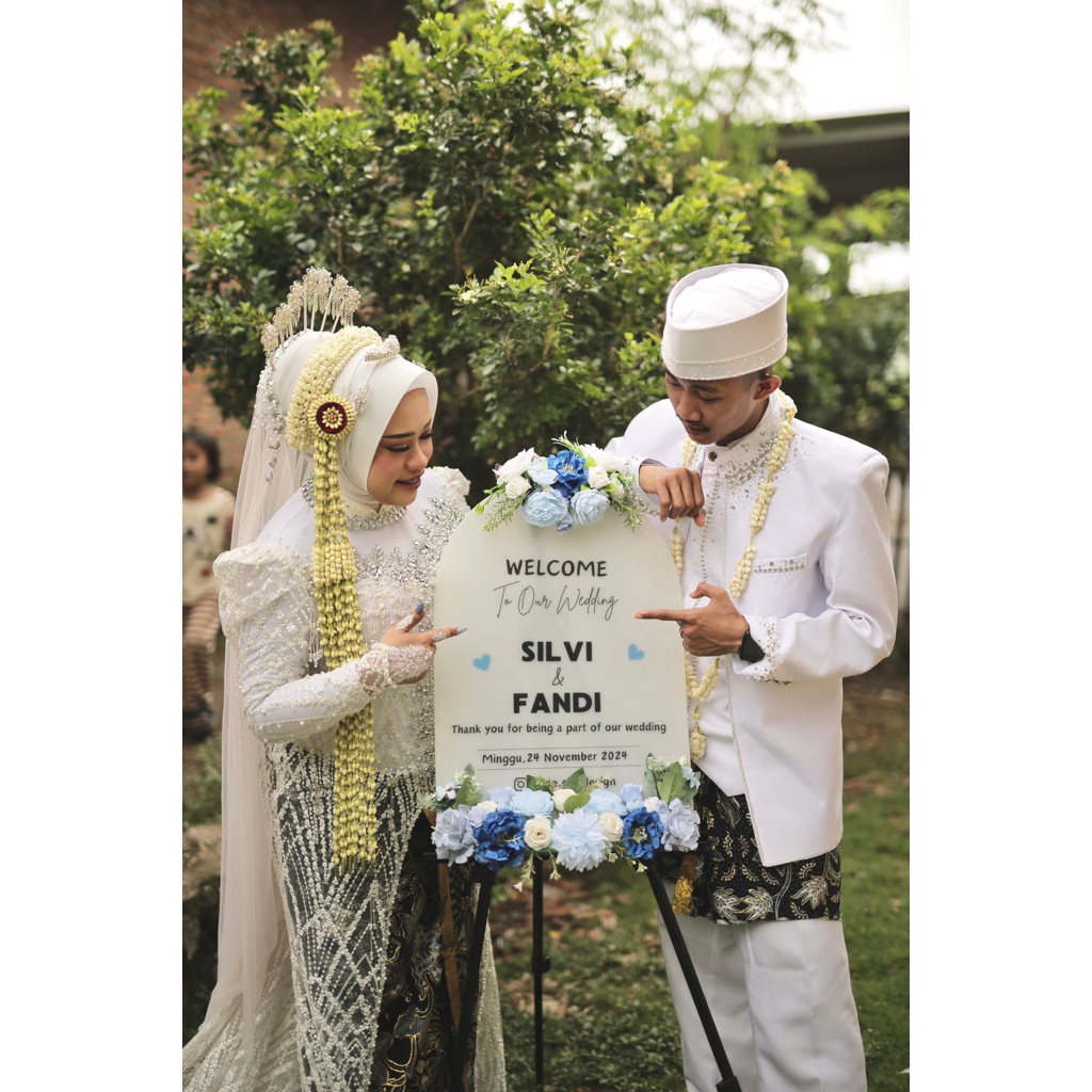 Papan Acrylic Set (Kubah / Bulat) - Papan wedding, papan wisuda, papan sempro