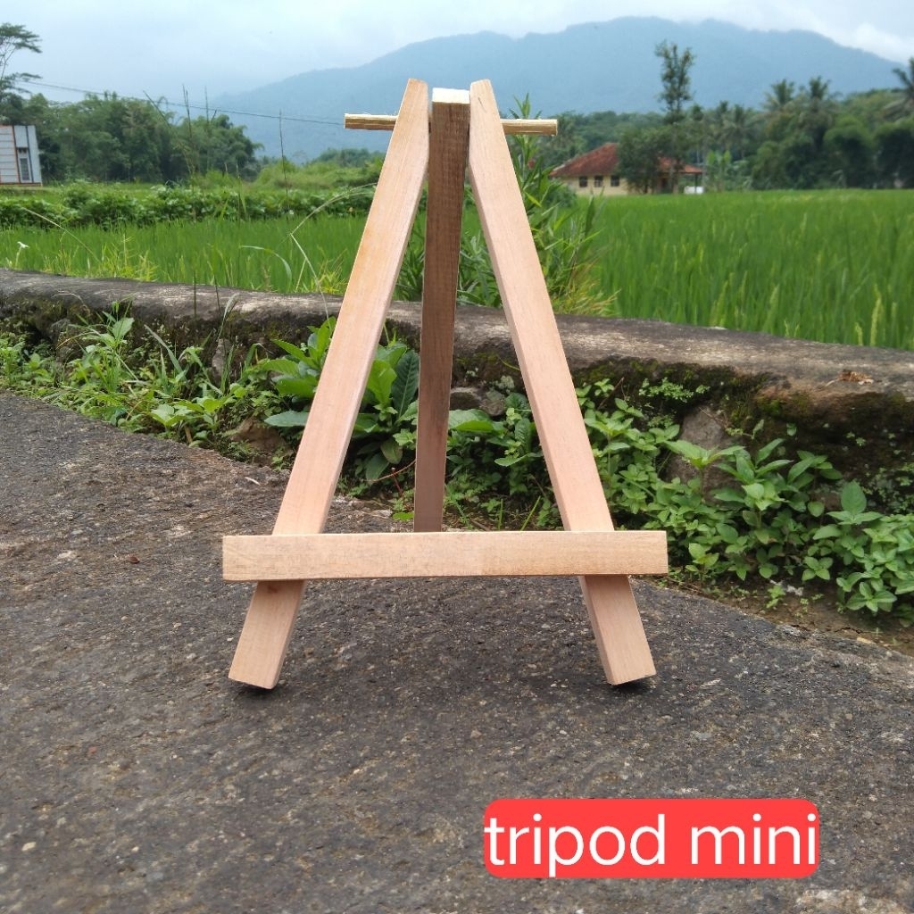 

Tripod Mini Standing Easel 15x10 cm