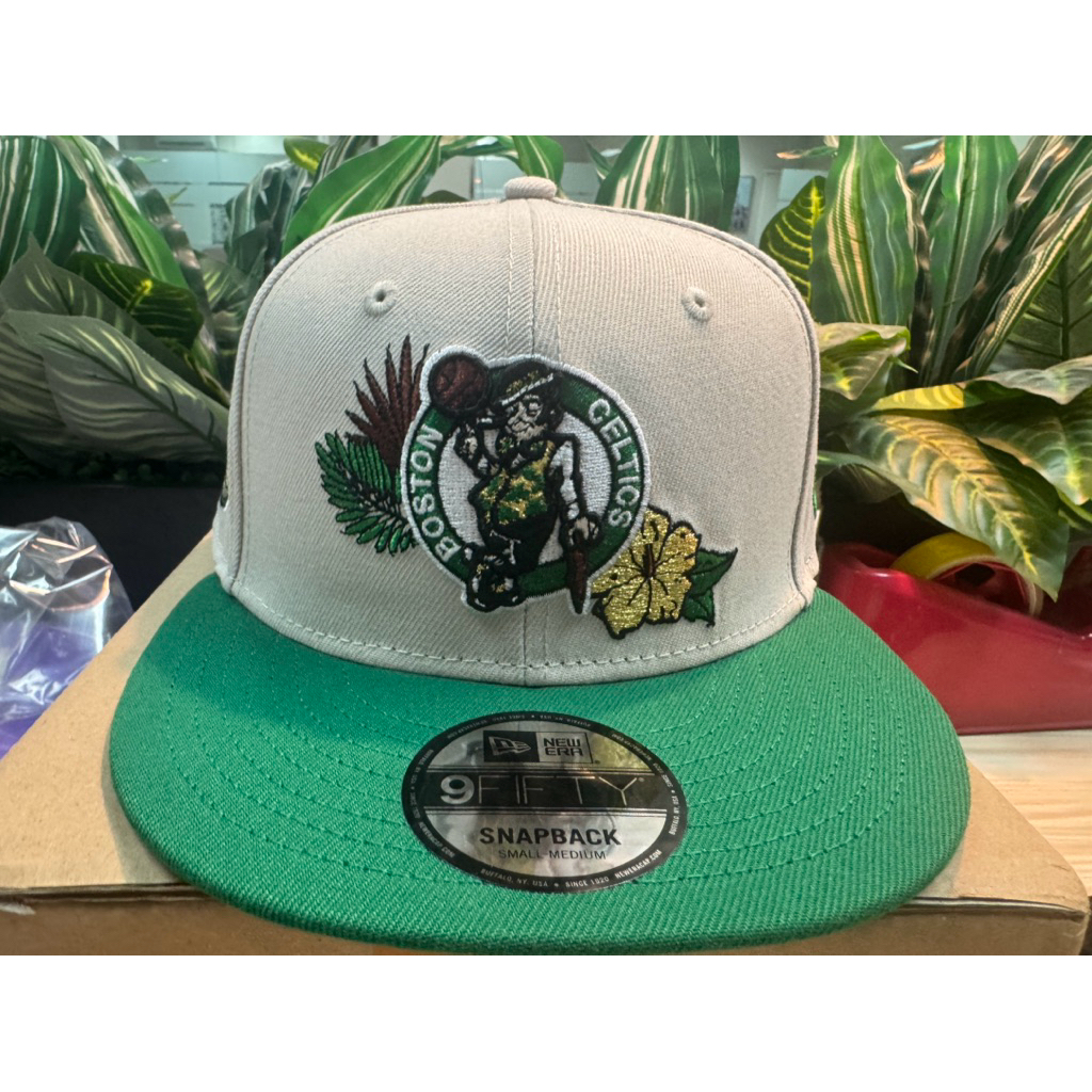 Topi Snapback New Era Boston Celtics Flora Series