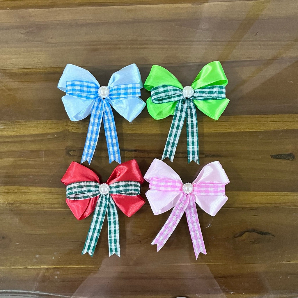 

Pita hias/pita bross/pita hadiah/pita parcel kotak bahan satin 11x11cm