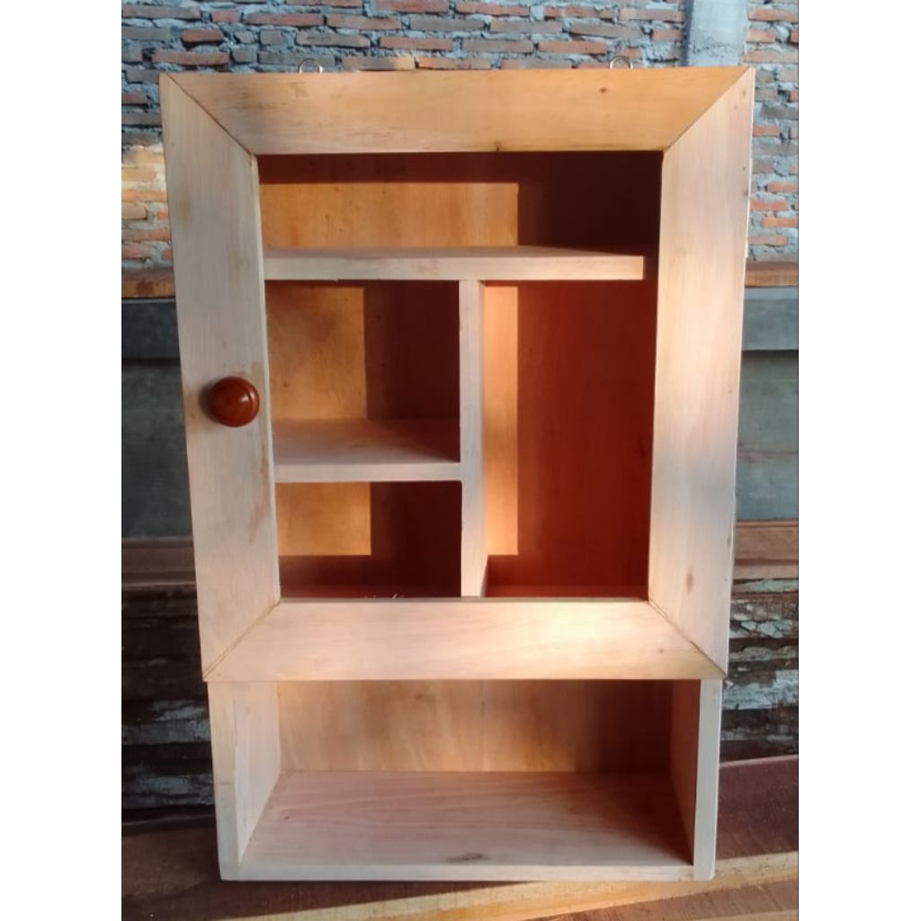 KOTAK P3K KAYU ESTETIK