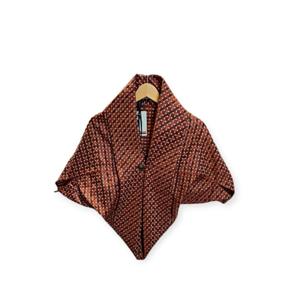Lulu Lutfi Labibi Origami Cropped Outer