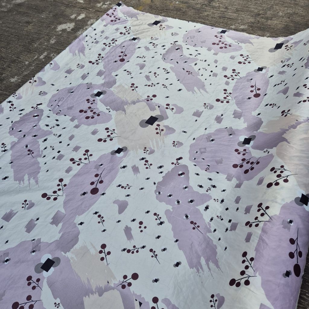 kain satin motif - kain satin silk motif - kain satin armani - kain satin polos - kain satin velvet 