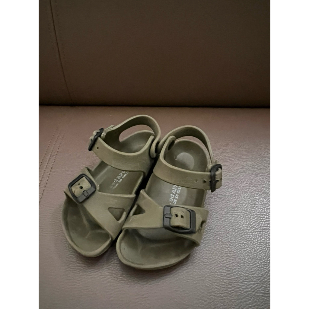 sandal anak merk Red Apple (thailand)