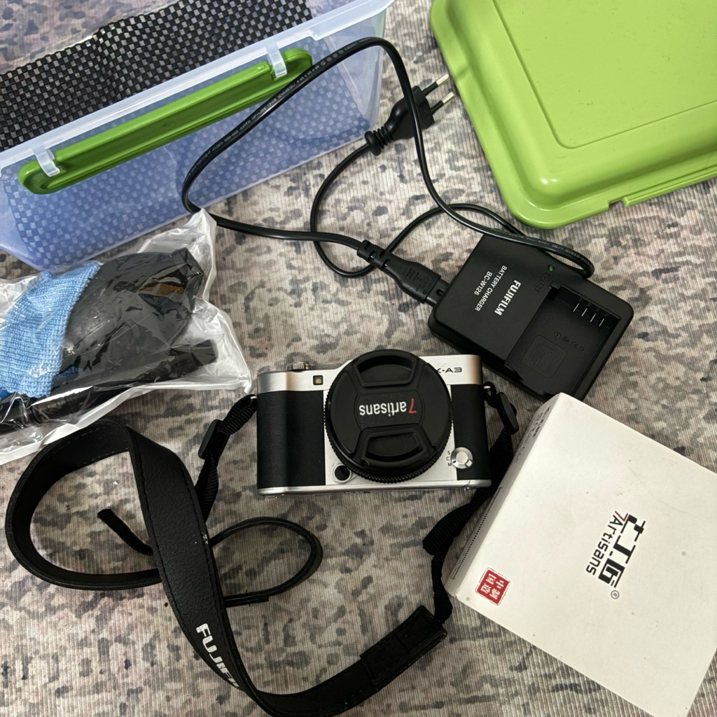 FUJIFILM XA3