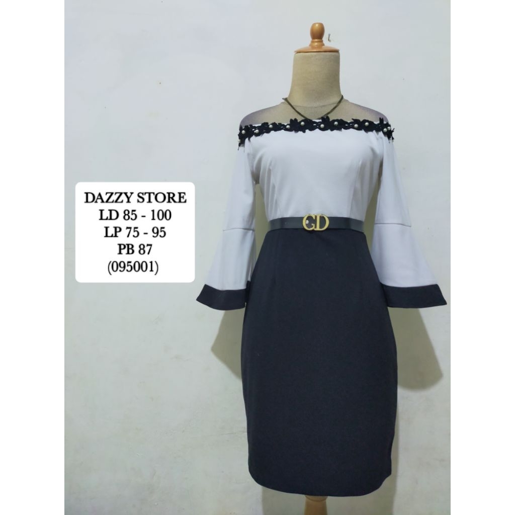 Dress Korea DAZZY STORE Hitam Putih Sabrina Leher Mutiara