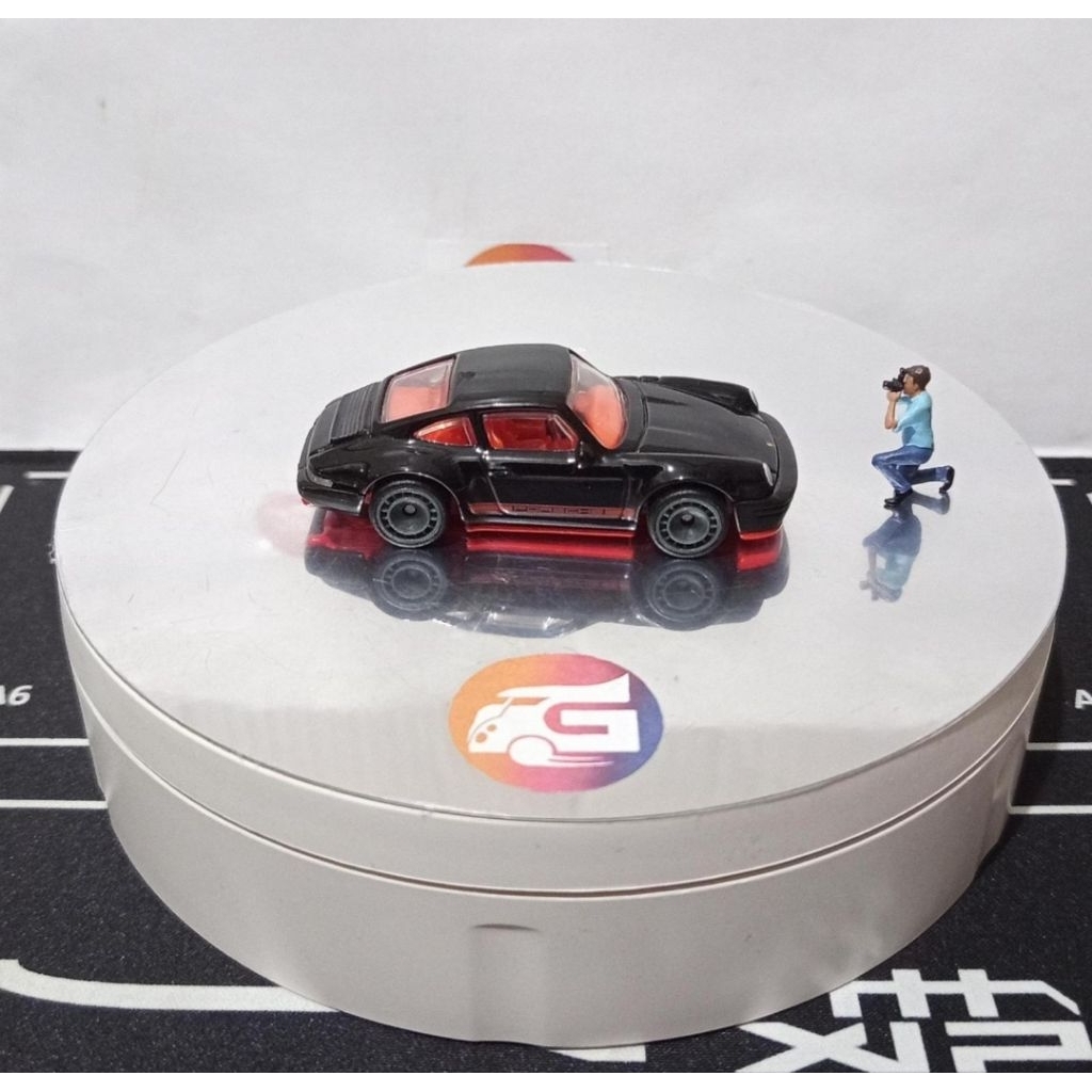 Hot wheels premium porsche 964 black loose from modern classic