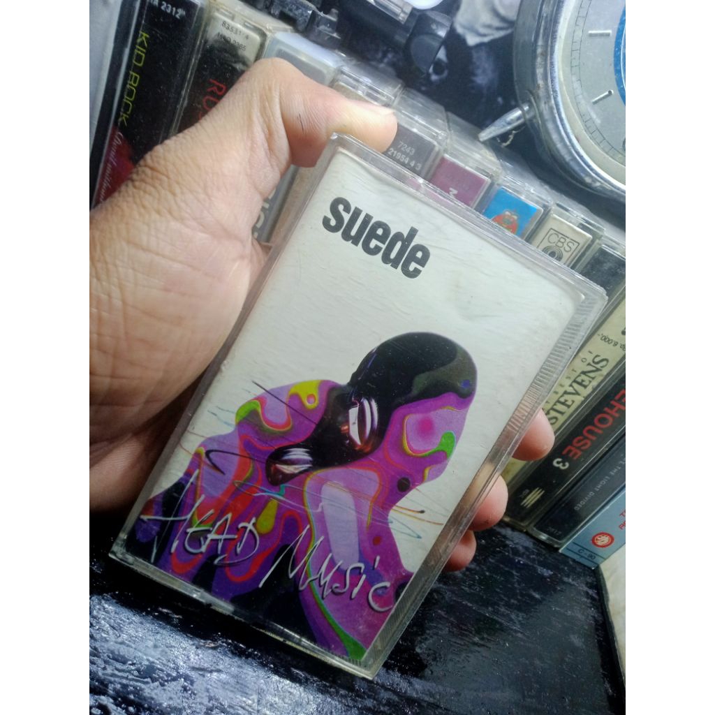 kaset Suede - HEAD MUSIC